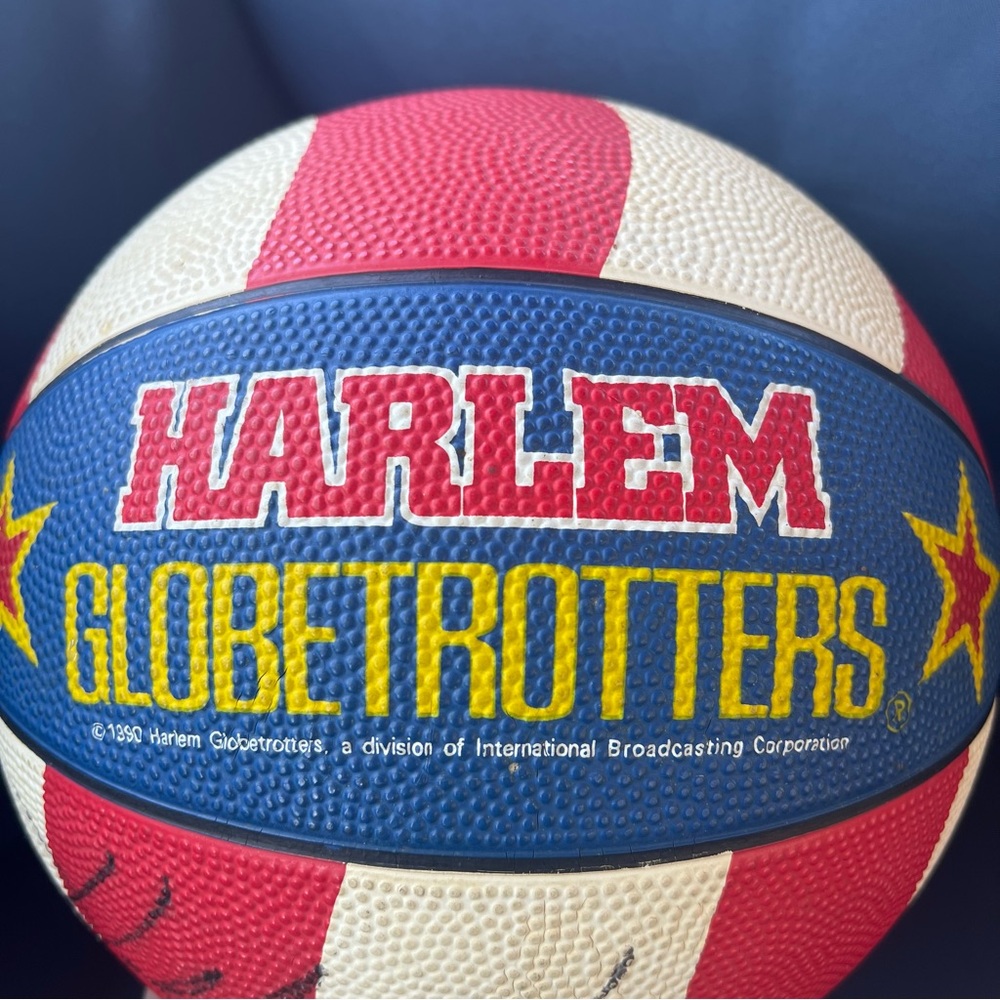 Vintage Harlem Globetrotters 1990 Signed Autographed Full Size Basketball No COA